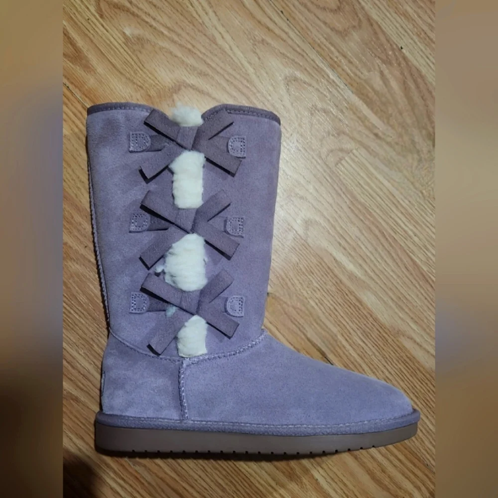 Boot - Picture 1 of 4